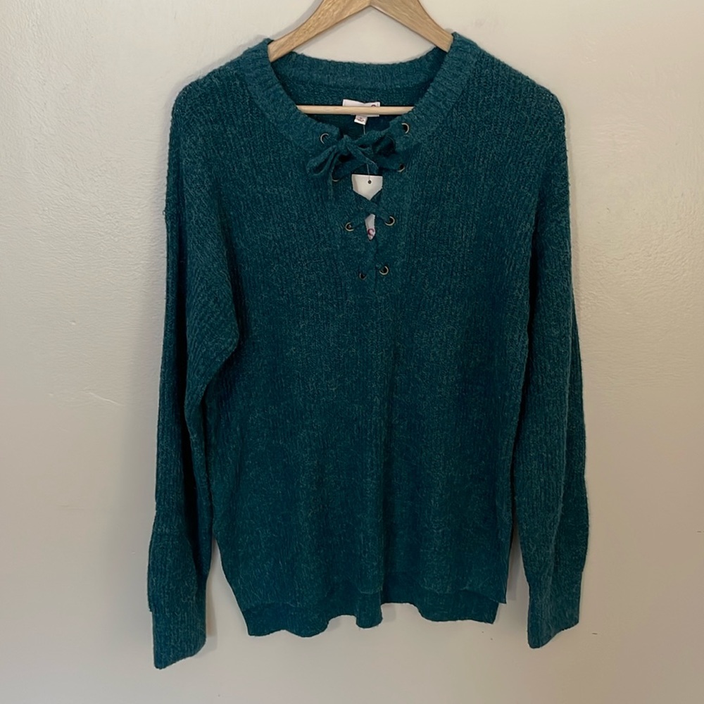 NWT SO Lace Up Sweater Tunic. Small